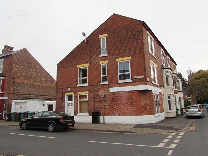 5 Bedroom Semi-Detached House To Rent In Grove Road, Nottingham, NG7