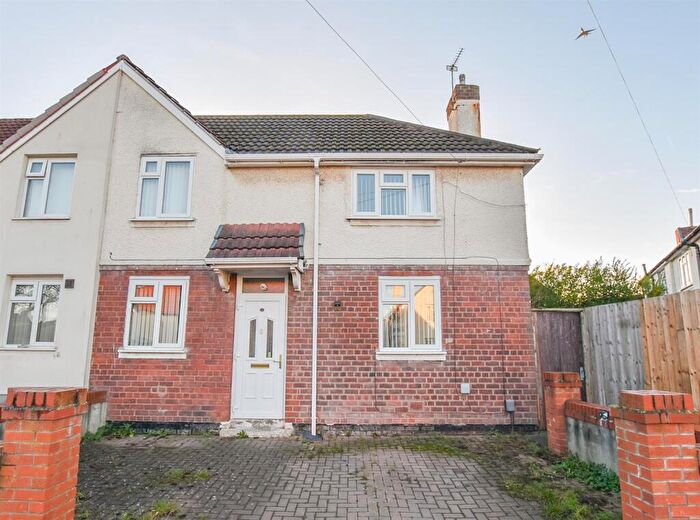 2 Bedroom End Of Terrace House For Sale In Dale Avenue, Bromborough, CH62