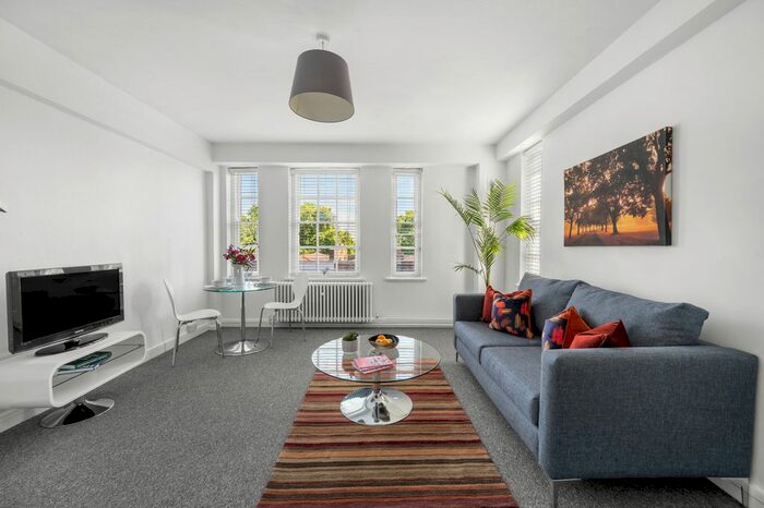 1 Bedroom Flat To Rent In Dolphin Square, London, SW1V