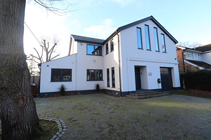 4 Bedroom House To Rent In Hall Green Lane, Hutton, CM13