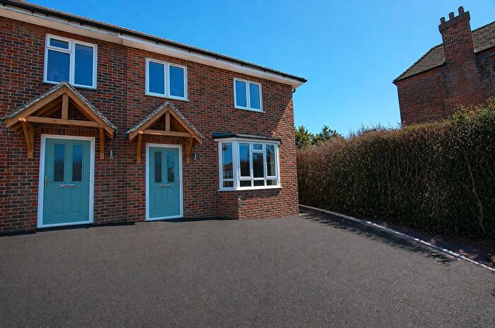 3 Bedroom End Of Terrace House For Sale In Leonard Avenue, Otford, Sevenoaks, TN14