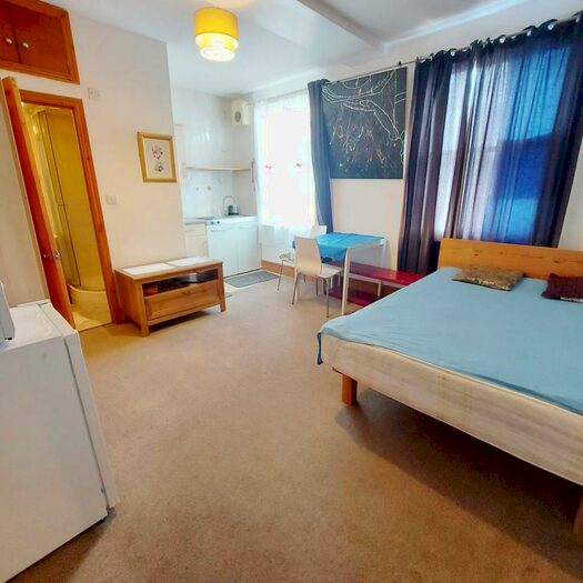 Studio To Rent In Islington, N7