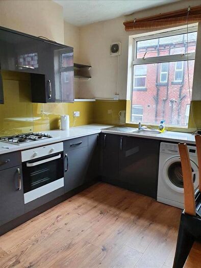 4 Bedroom Terraced House To Rent In Harold Grove, Hyde Park, Leeds, LS6