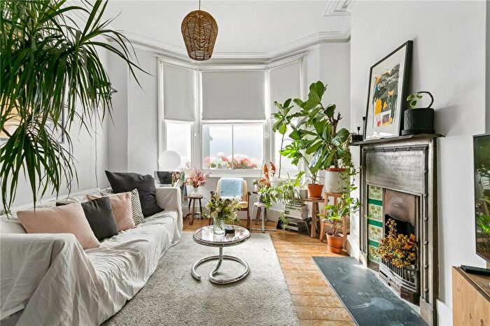4 Bedroom Terraced House For Sale In Princess May Road, Stoke Newington, London, N16