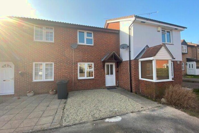 2 Bedroom Property To Rent In Emberson Court, Chelmsford, CM2