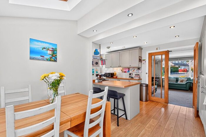 3 Bedroom Semi-Detached House For Sale In Fairways Avenue, Harrogate, HG2