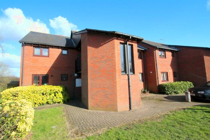1 Bedroom Flat To Rent In St. Agnells Court, Hemel Hempstead, HP2