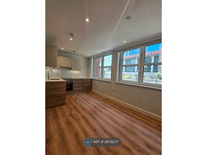 1 Bedroom Flat To Rent In Richmond House, Bournemouth, BH2