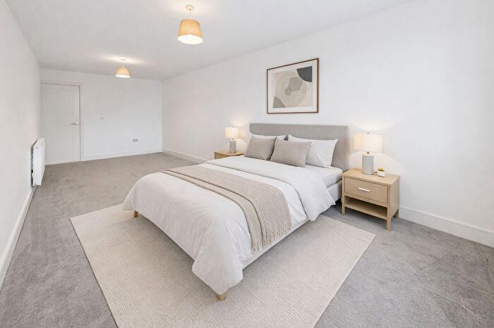 1 Bedroom Flat For Sale In Russell Way, Octagon House Russell Way, RH10