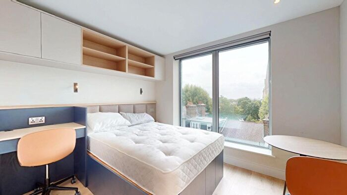 Studio To Rent In The Mall, London, W5