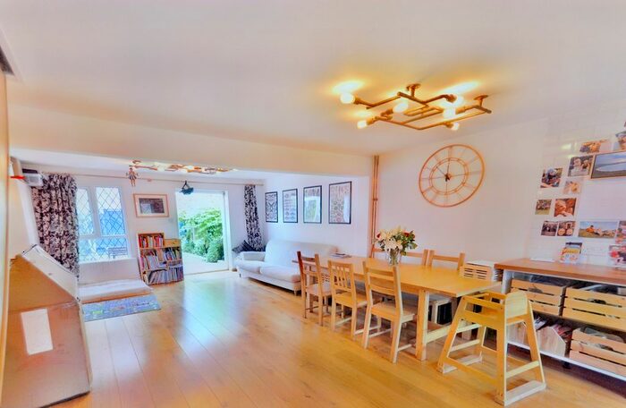 3 Bedroom Terraced House To Rent In Staveley Gardens, Chiswick, W4