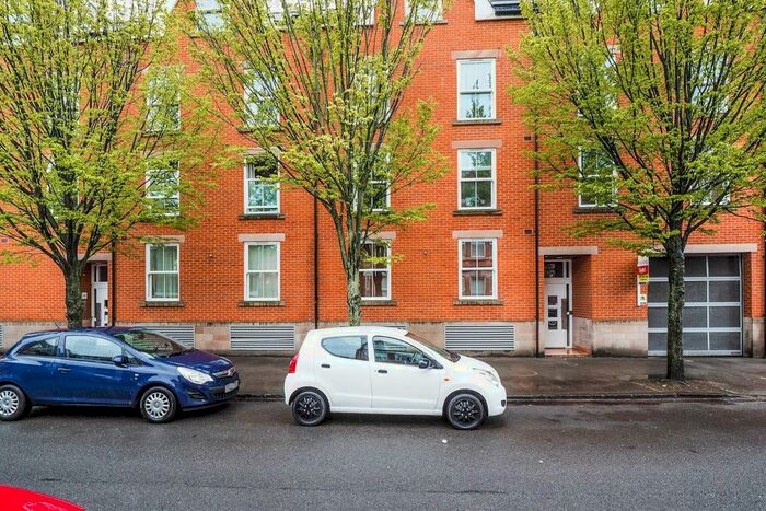 2 Bedroom Apartment To Rent In The Gallery, The Park, NG7