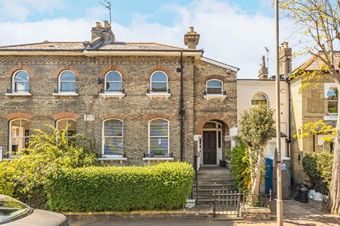 2 Bedroom Flat To Rent In St. James's Drive, London, SW17