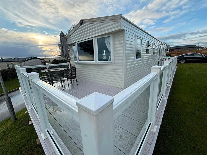 3 Bedroom Hotel For Sale In Rowan Meadow, Devon Cliffs, Exmouth, EX8