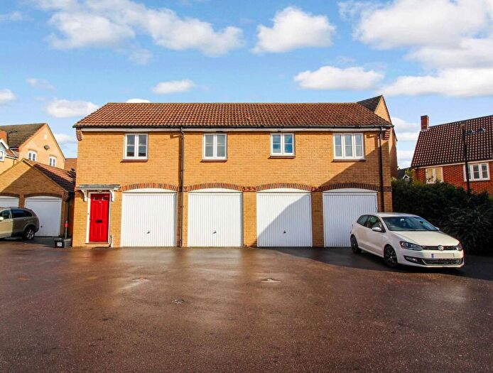 2 Bedroom Coach House To Rent In Tippett Avenue, Swindon, SN25