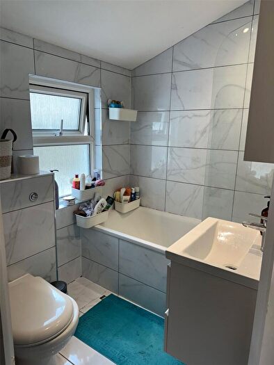 5 Bedroom Terraced House To Rent In White Hart Lane, London, N22