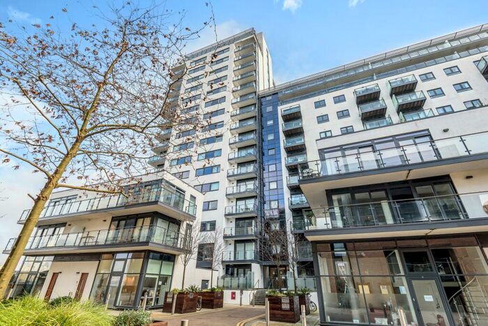 2 Bedroom Flat To Rent In Wharf Street Deptford, SE8