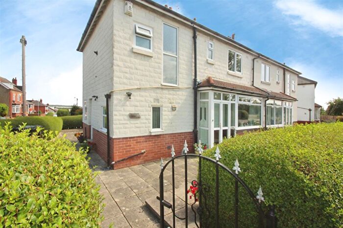3 Bedroom Semi Detached House For Sale In Ings Road, Leeds, LS9