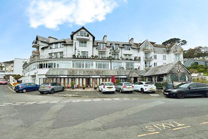 2 Bedroom Flat For Sale In Marine Drive, Looe, Cornwall, PL13
