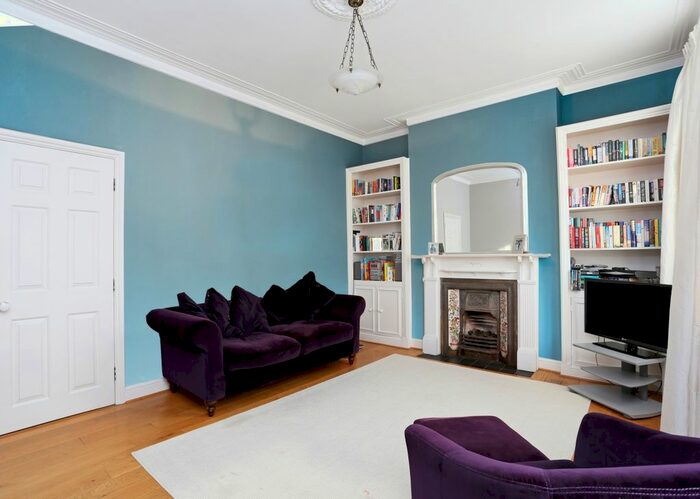 3 Bedroom Maisonette To Rent In Annandale Road, London, W4