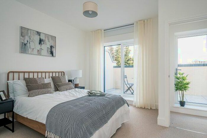 4 Bedroom Town House To Rent In Hooper Street, Birmingham, B18