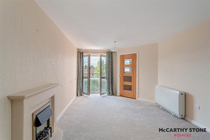 1 Bedroom Flat For Sale In Malpas Court, Northallerton, DL7