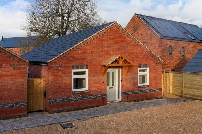 2 Bedroom Detached Bungalow For Sale In Chapel View, Walton, LE17