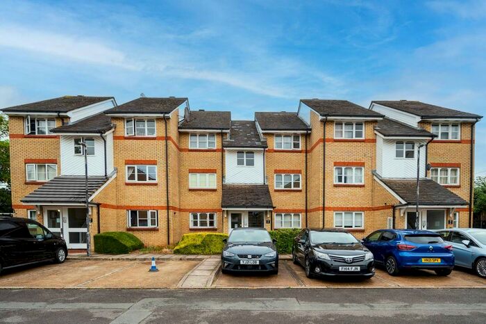 1 Bedroom Flat To Rent In Heddington Grove, Hillmarton Conservation Area, London, N7