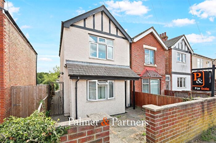 5 Bedroom Detached House For Sale In Harwich Road, Colchester, Essex, CO4