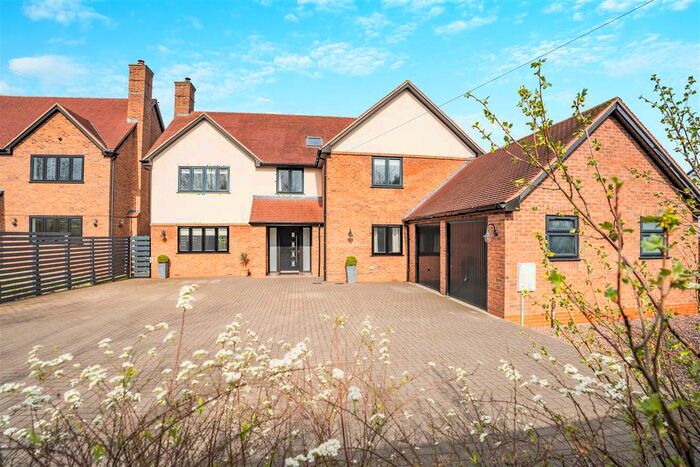 6 Bedroom Detached House To Rent In Back Lane, Aldridge, Walsall, WS9