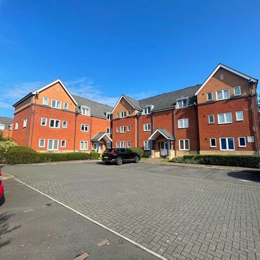 2 Bedroom Apartment To Rent In Corvette Court, Cardiff Bay, CF10