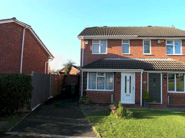 2 Bedroom Property To Rent In Barratts Croft, Brierley Hill, DY5