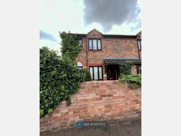 1 Bedroom Terraced House To Rent In St. Johns Mews, Corringham, Stanford-Le-Hope, SS17