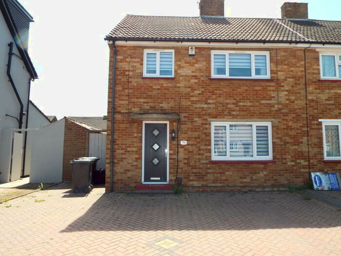3 Bedroom House To Rent In Dene Holm Road, Gravesend, DA11