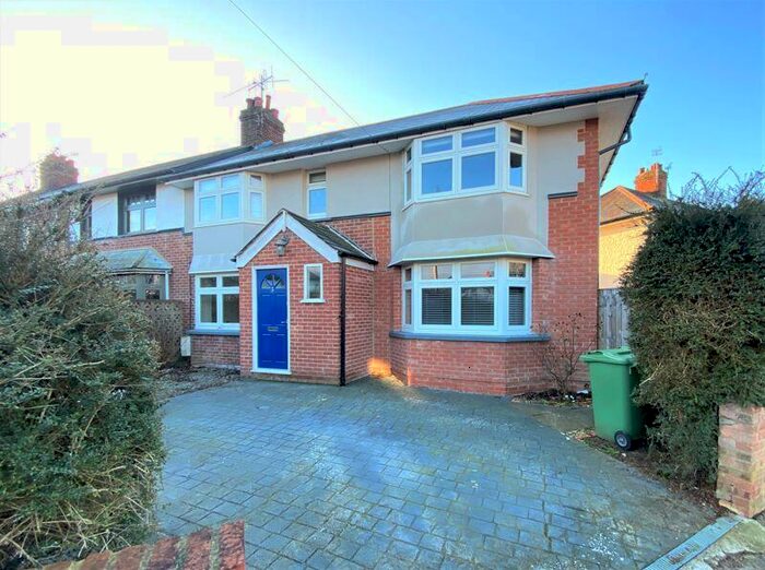 3 Bedroom Semi-Detached House To Rent In Campbell Road, Oxford, OX4