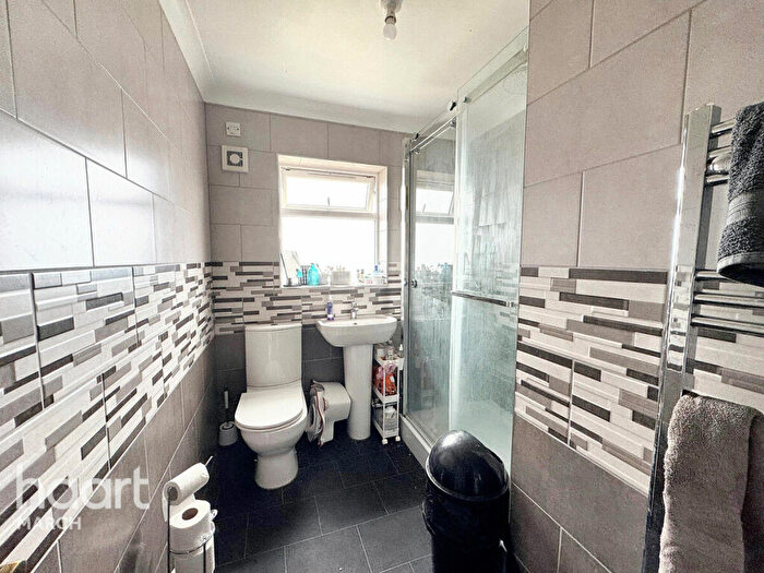 6 Bedroom Detached Bungalow For Sale In Euximoor Drove, Christchurch, PE14