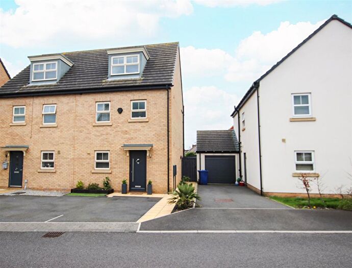 4 Bedroom Semi Detached House For Sale In Stretton Street, Adwick-Le-Street, Doncaster, DN6