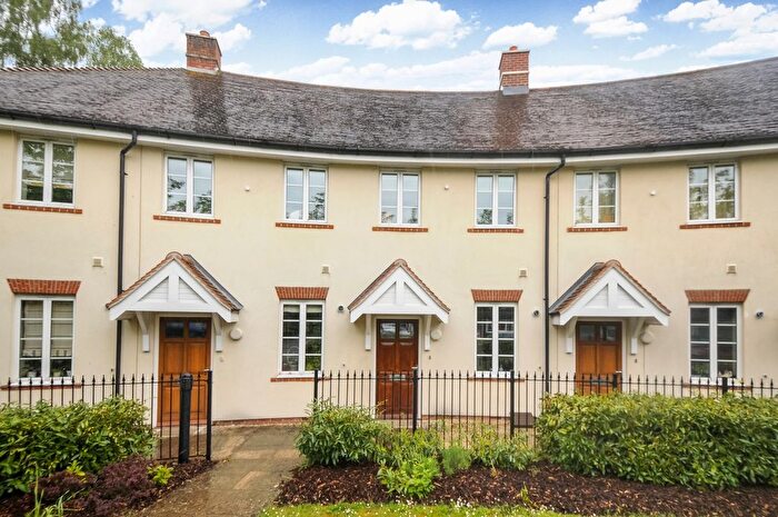 2 Bedroom Terraced House To Rent In Bath Place, Winchester, SO22