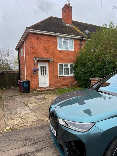 2 Bedroom Semi-Detached House To Rent In Ashmore Road, Reading, RG2