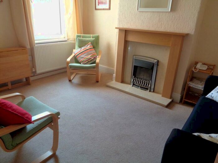 4 Bedroom House To Rent In Treharris Street, Roath, CF24