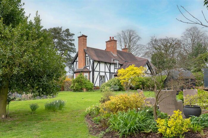 2 Bedroom Semi-Detached House For Sale In Greenhill, Burcot, Bromsgrove, B60