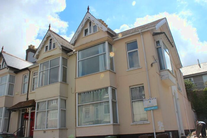 4 Bedroom House To Rent In Allendale Road, Plymouth, Devon, PL4