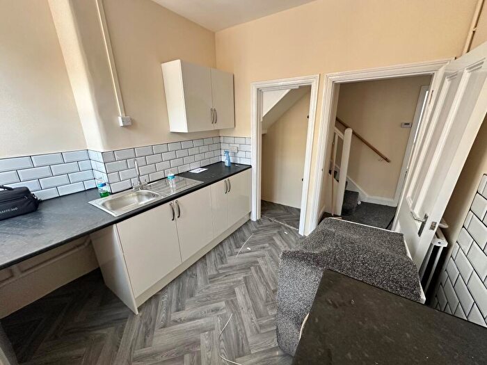 4 Bedroom Flat For Sale In George Street, Pontypool, NP4
