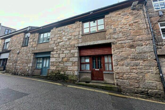 2 Bedroom Property To Rent In The Studio, Penzance, TR18