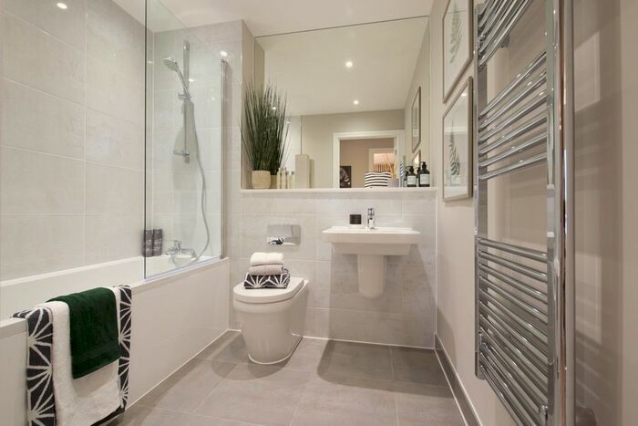 1 Bedroom Flat For Sale In Meridian Way, Southampton, SO14