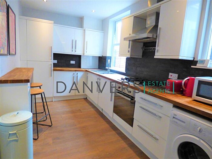 4 Bedroom Terraced House To Rent In Noel Street, Leicester, LE3