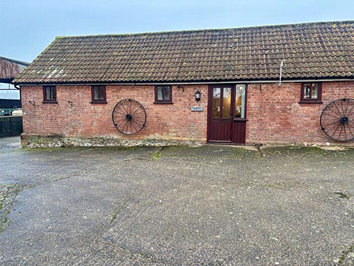 2 Bedroom Semi-Detached Bungalow To Rent In Lower Holditch, Axminster, EX13