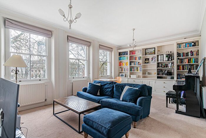 2 Bedroom Flat For Sale In Cornwall Gardens, London, SW7