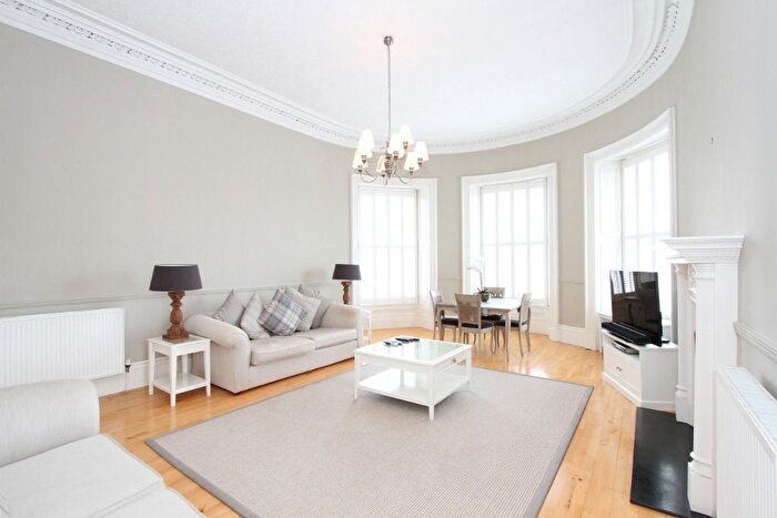 1 Bedroom Flat To Rent In Sillerton House, Albyn Terrace, West End, Aberdeen, AB10