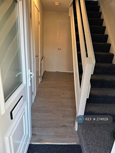 4 Bedroom End Of Terrace House To Rent In Casper Court, Nottingham, NG5